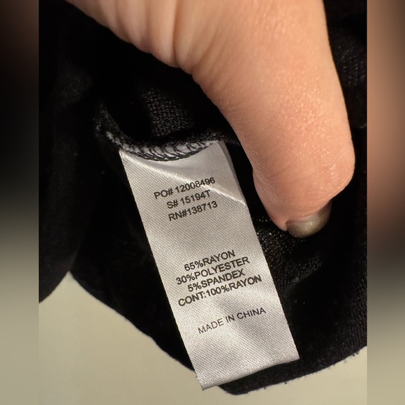 🔴Doe & Rae Black Floral Long Sleeve Top - Picture 3 of 4